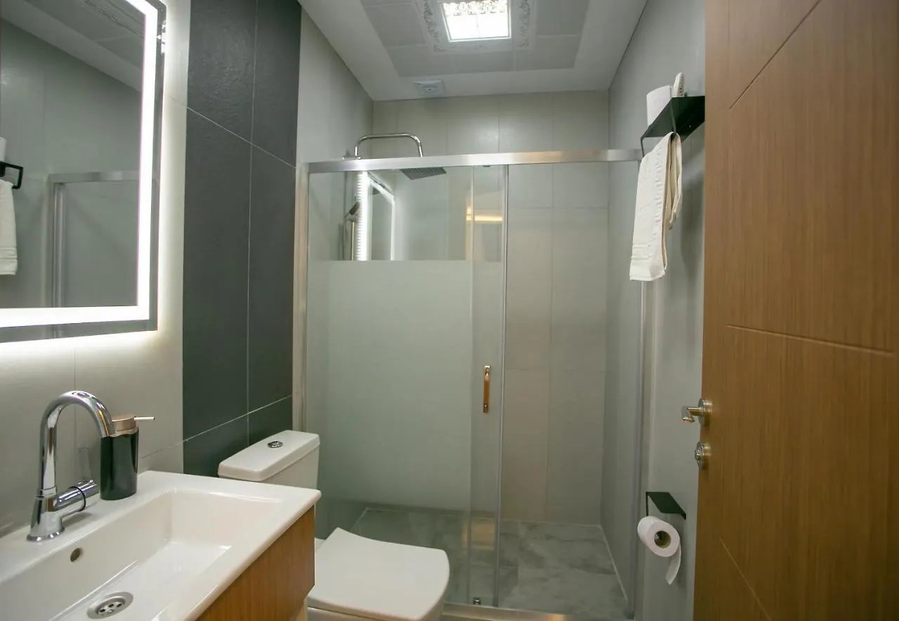 Blau Gruen Istanbul Otel